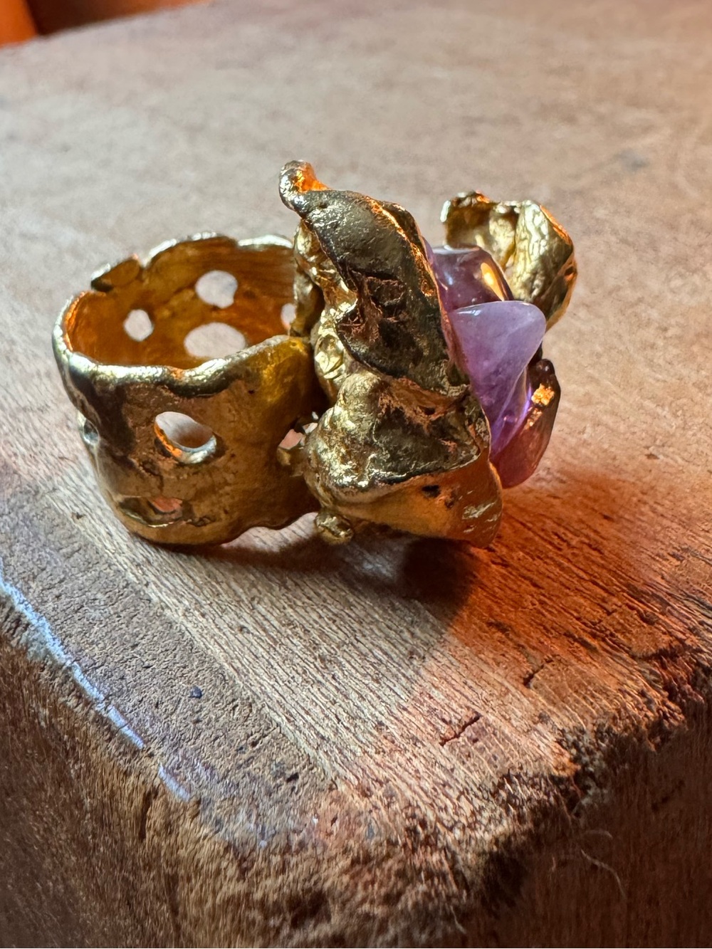 Vintage brutalist amethyst stone brass art studio sculptural ring modernist 70s